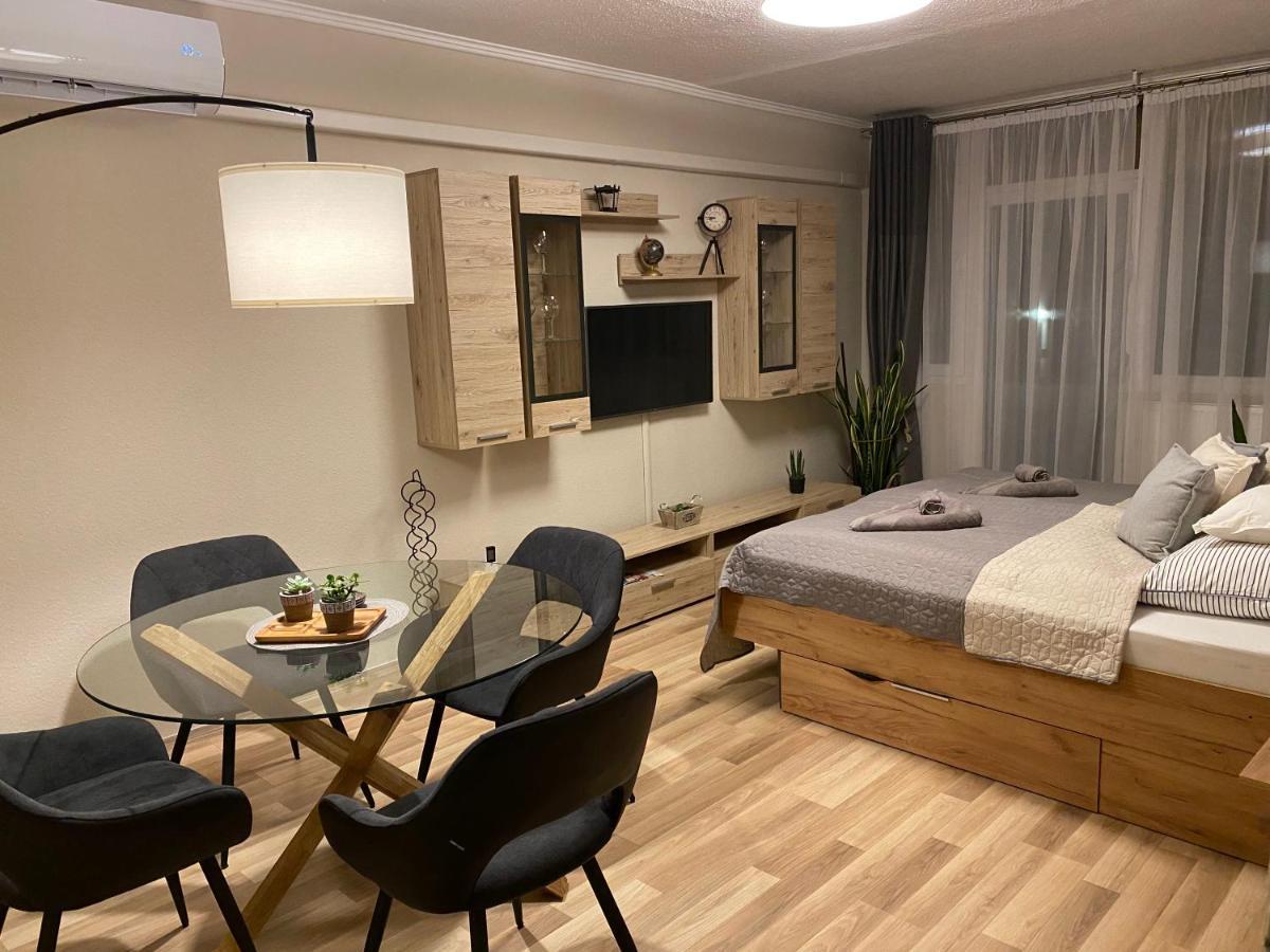 Centrum Apartman Kaposvár Eksteriør billede